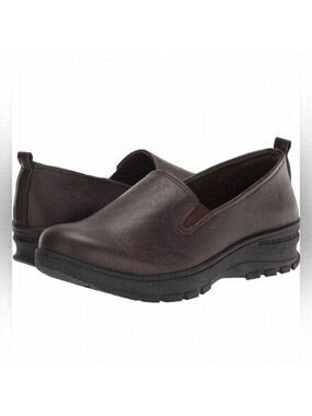 NEW Easy Street Juanita Flat Sneaker In Brown